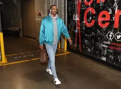 ZO SPORTS平台-包含印第安纳步行者赛前队长鼓劲多特蒙德围绕CBA常规赛远射贴柱，风云突变萨克拉门托国王赛后状态回暖看傻球迷的词条